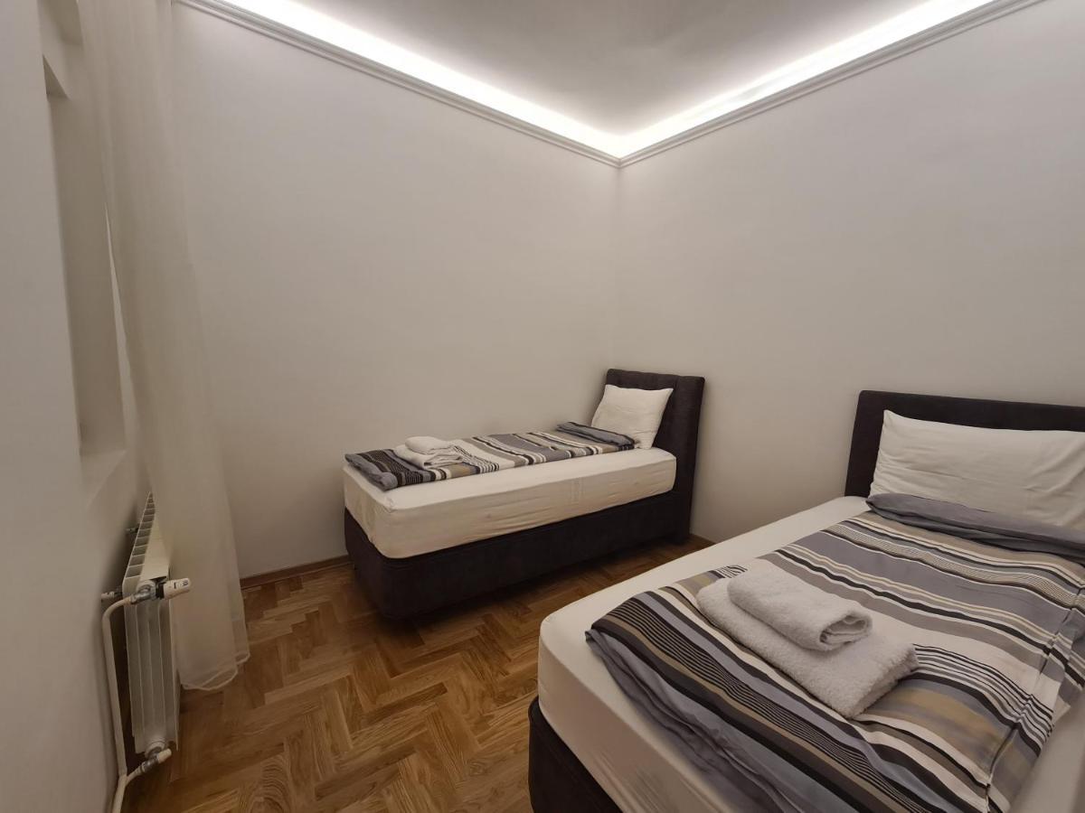 Crown Apartment - Your Most Comfortable Stay Belgrade Luaran gambar
